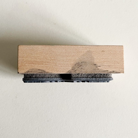 LIVE LAUGH LOVE RUBBER STAMP AMERICAN ART KC9022F Wood Mounted Stamp - Picture 5 of 7